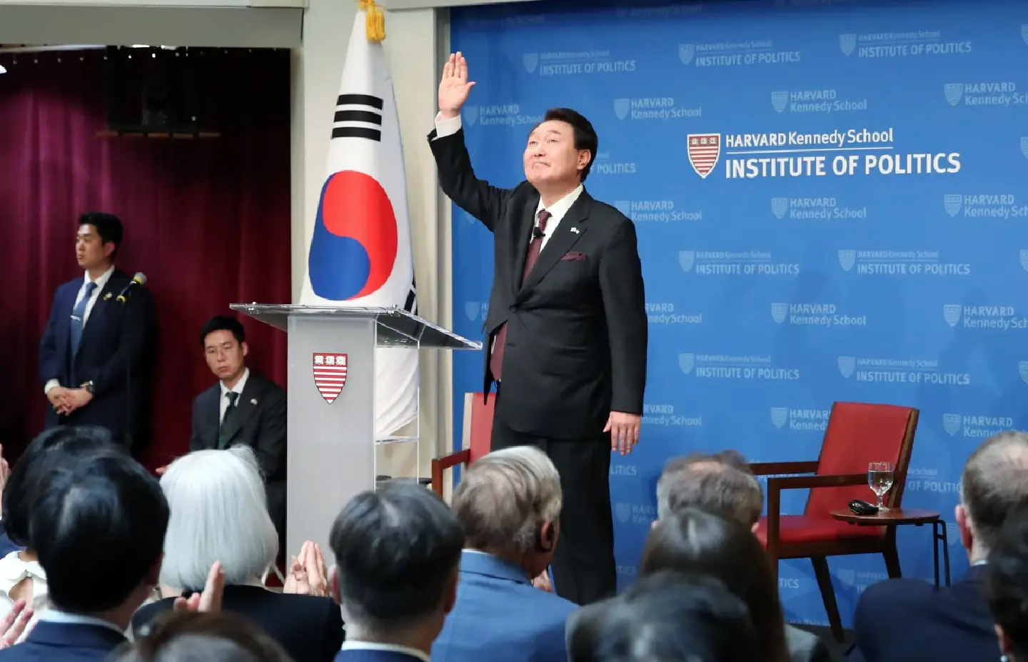 S. Korea can develop nuclear weapons but chooses not to: South Korean President S. Korea can develop nuclear weapons but chooses not to: South Korean President