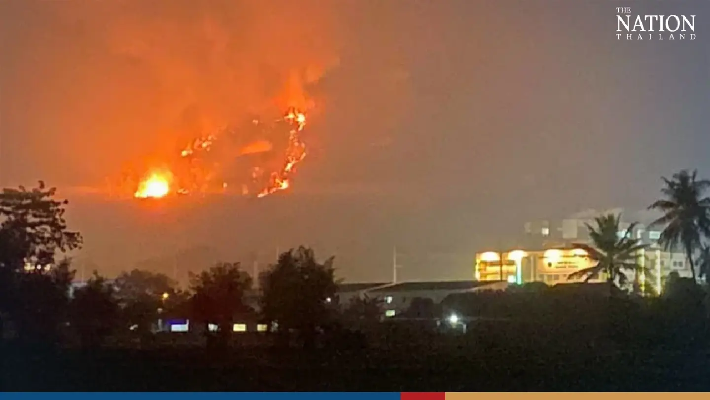 Forest fire in Chiang Rai prompts hospital to prepare to transfer patients Forest fire in Chiang Rai prompts hospital to prepare to transfer patients