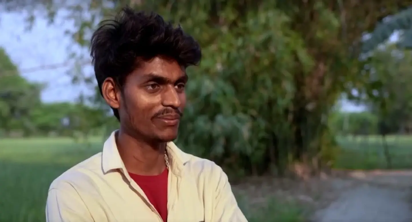 Carrying hope and anxiety, Indian migrant lands in city of dreams Mumbai Carrying hope and anxiety, Indian migrant lands in city of dreams Mumbai