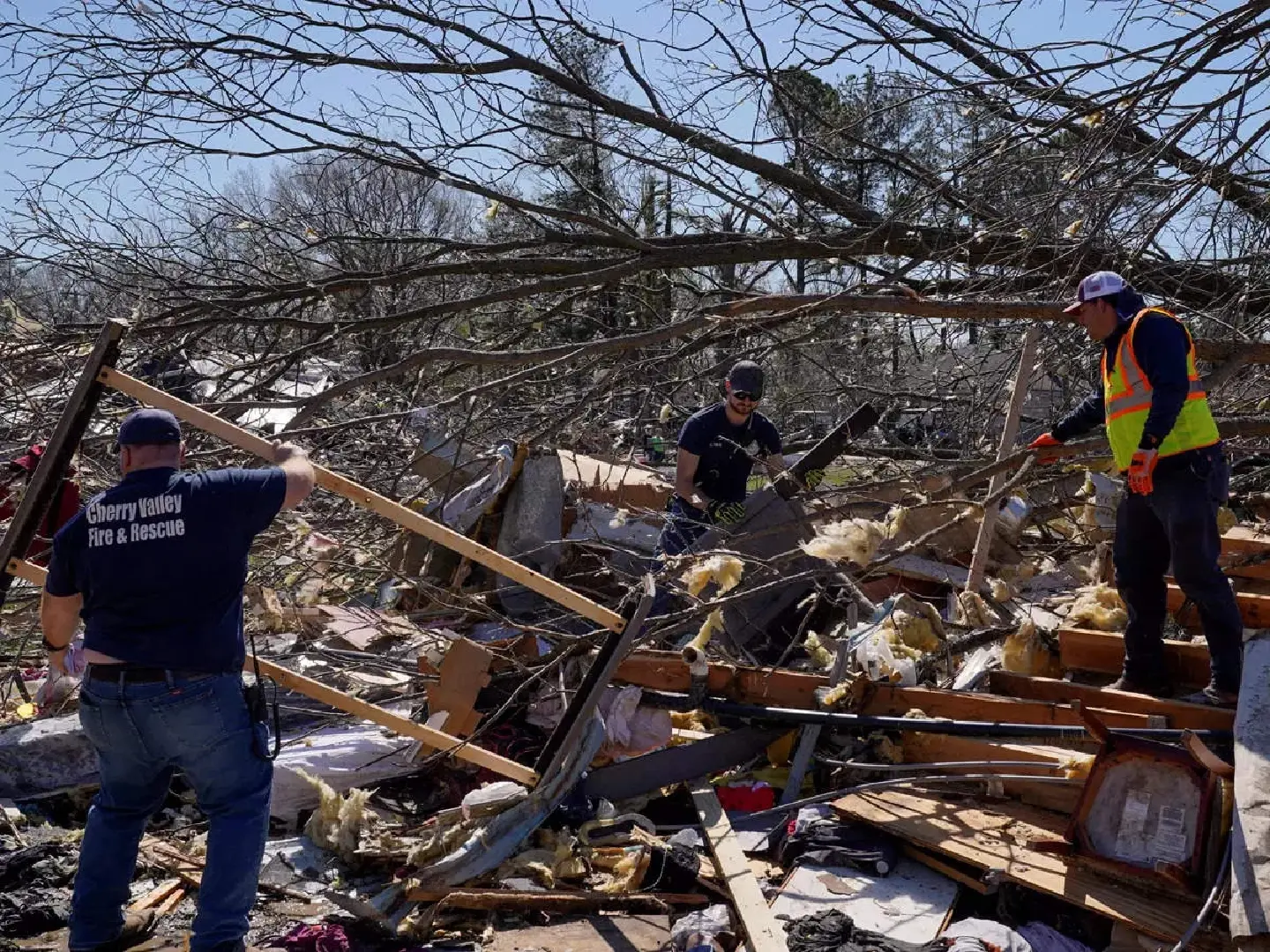 Death toll tops 22 as storm takes aim at eastern US Death toll tops 22 as storm takes aim at eastern US