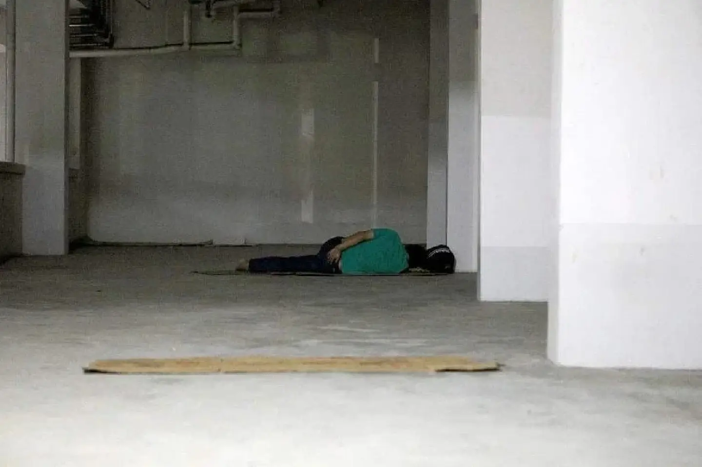 Over 40% drop in people sleeping rough on Singapore streets in 2022 Over 40% drop in people sleeping rough on Singapore streets in 2022