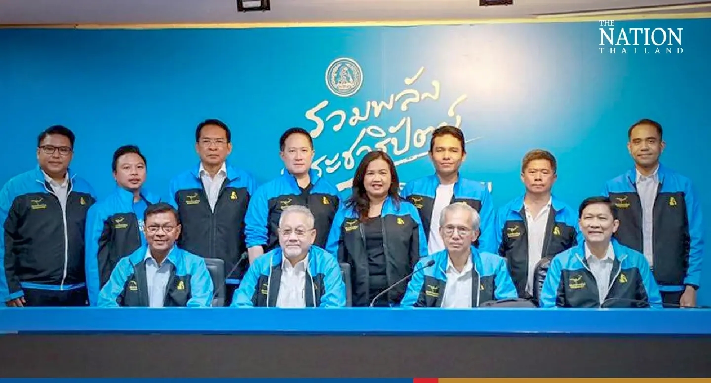 Democrat Party pledges to stimulate economy with 1-trillion-baht spending plan