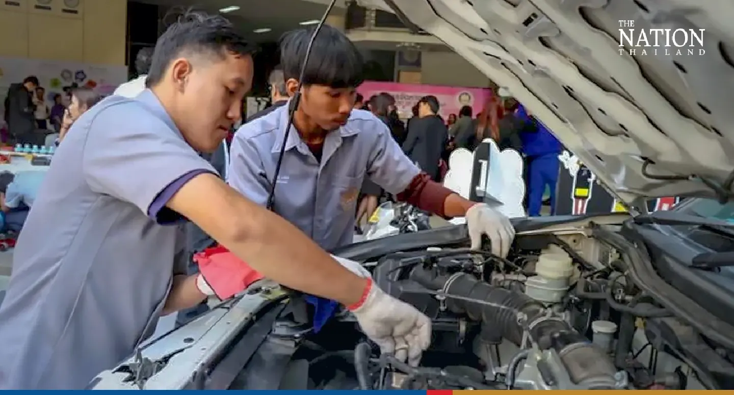 Motorists offered free vehicle checks before ‘7 deadly days’ of Songkran Motorists offered free vehicle checks before ‘7 deadly days’ of Songkran