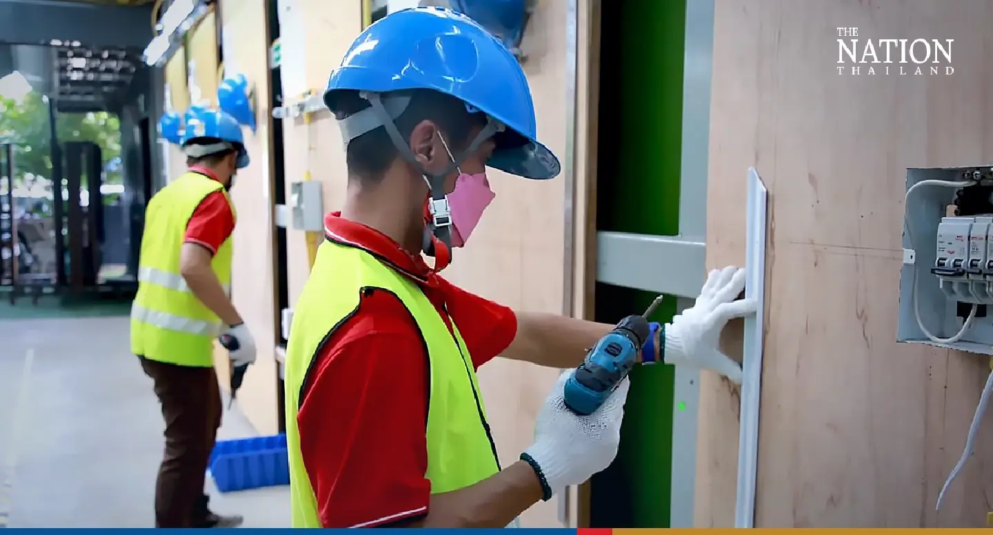 Thais working overseas remit nearly 300 billion baht over 2 years