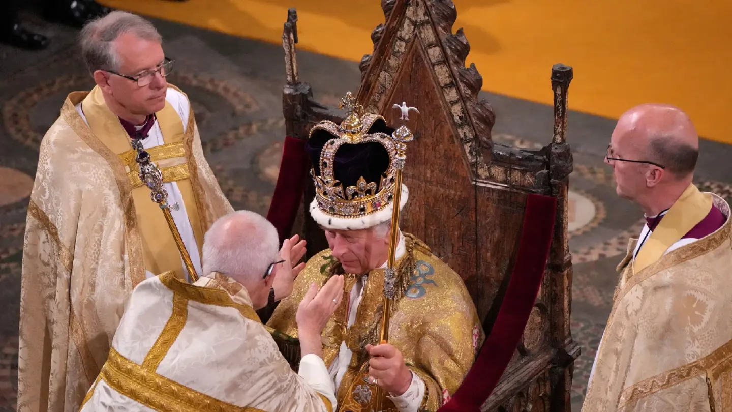 Charles III crowned as King  in historic ceremony