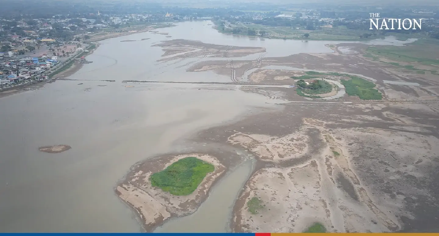 Thailand's most beautiful lake runs dry after months of drought