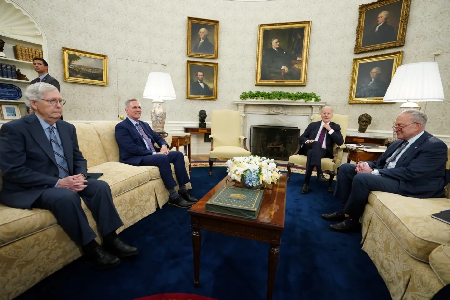 Biden, McCarthy divided over debt ceiling but talks continue Biden, McCarthy divided over debt ceiling but talks continue