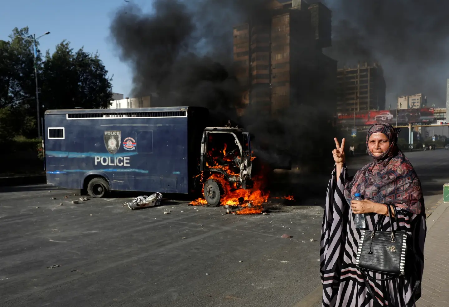 Imran Khan arrest sparks protests across Pakistan Imran Khan arrest sparks protests across Pakistan