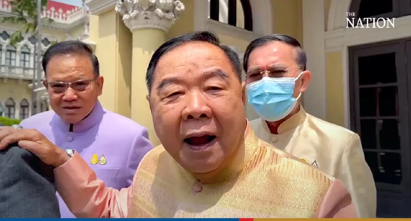 Prawit rejects rumours of eyeing partnership with Pheu Thai Prawit rejects rumours of eyeing partnership with Pheu Thai