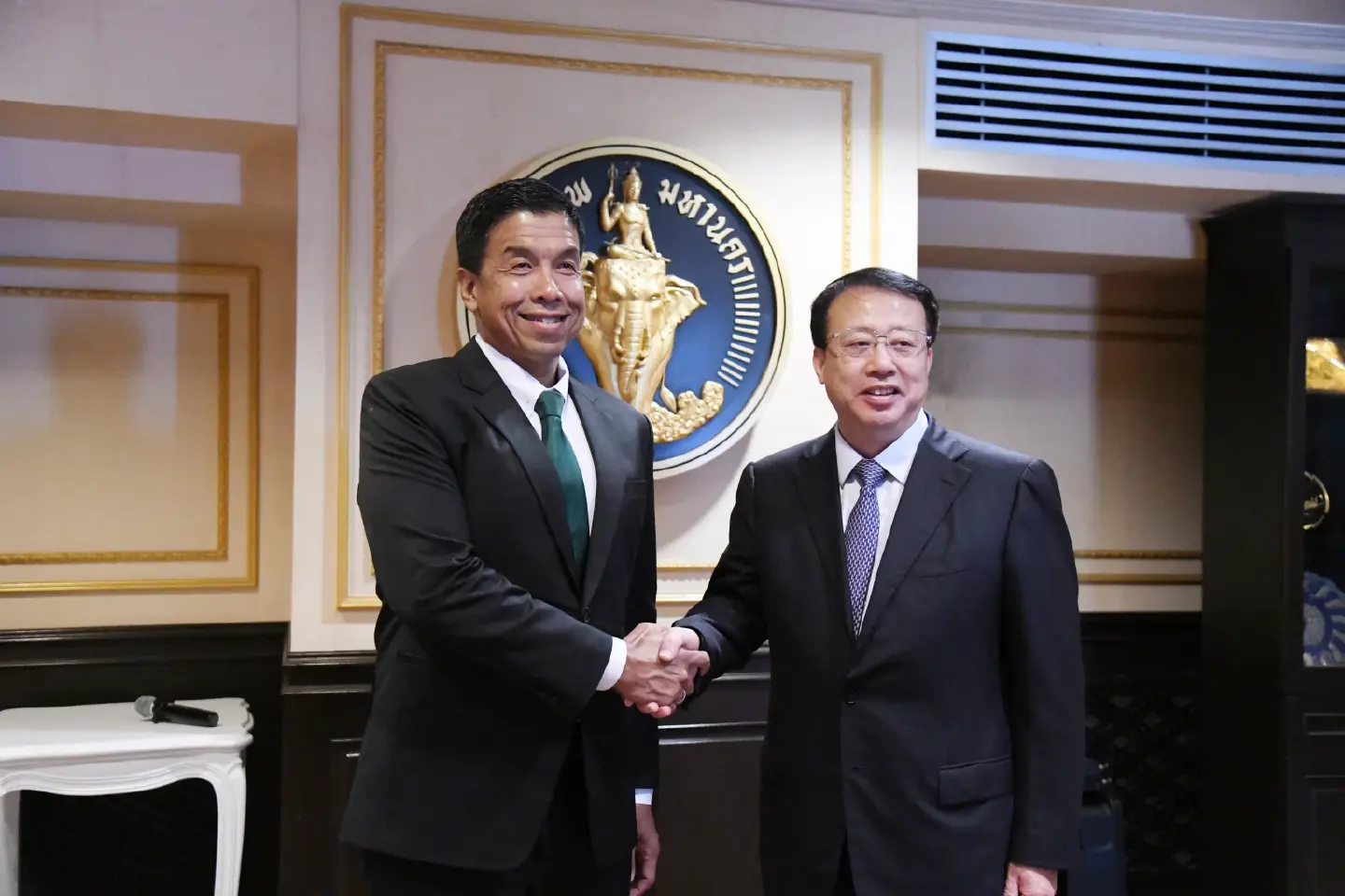 Bangkok and Shanghai to set up joint task force to address shared urban problems