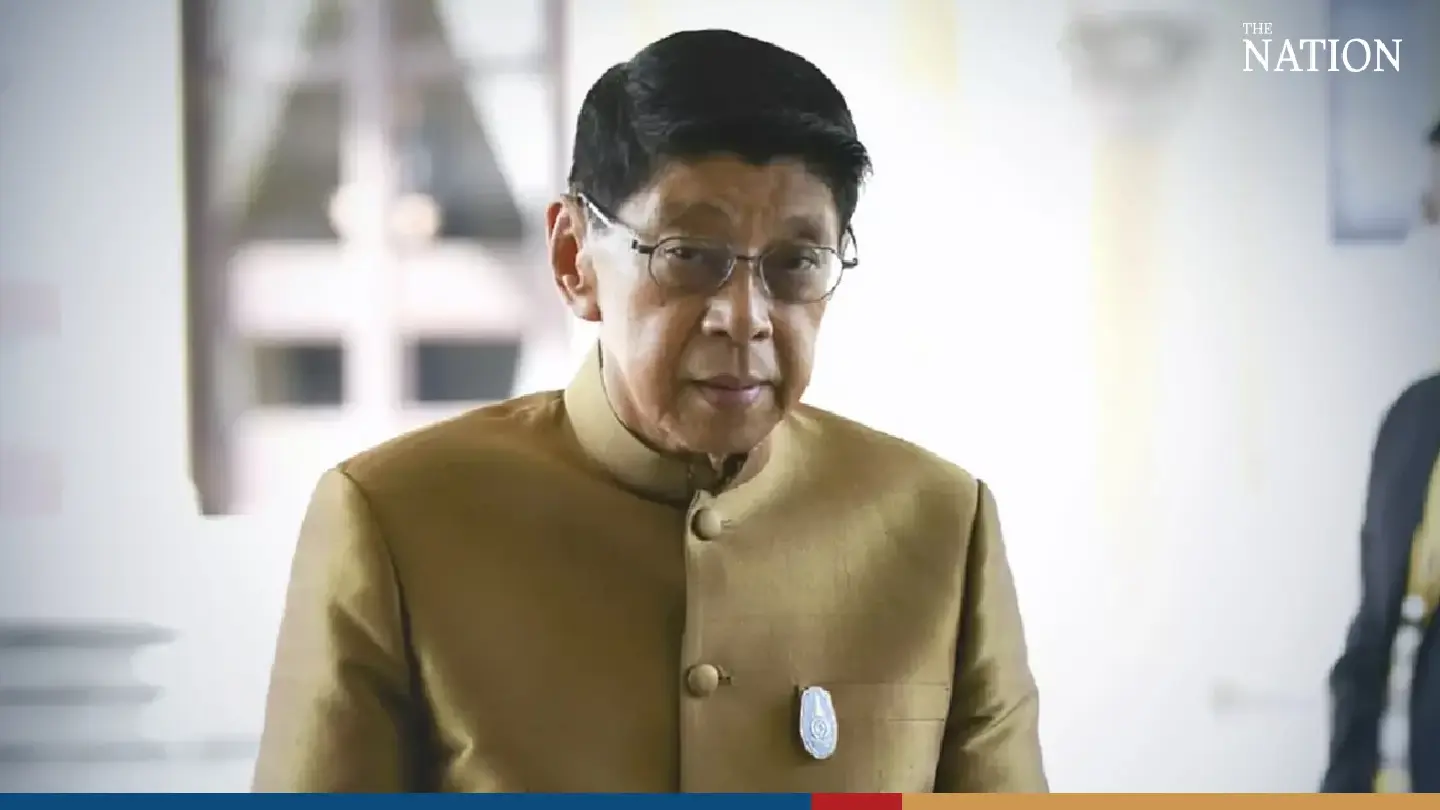 Thaksin will go to jail if he lands in Thailand, says Wissanu