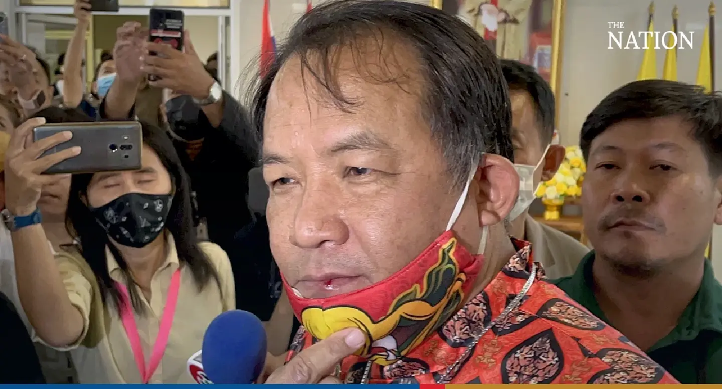 Srisuwan punched in the face over complaint to EC against Pheu Thai’s digital wallet promise Srisuwan punched in the face over complaint to EC against Pheu Thai’s digital wallet promise