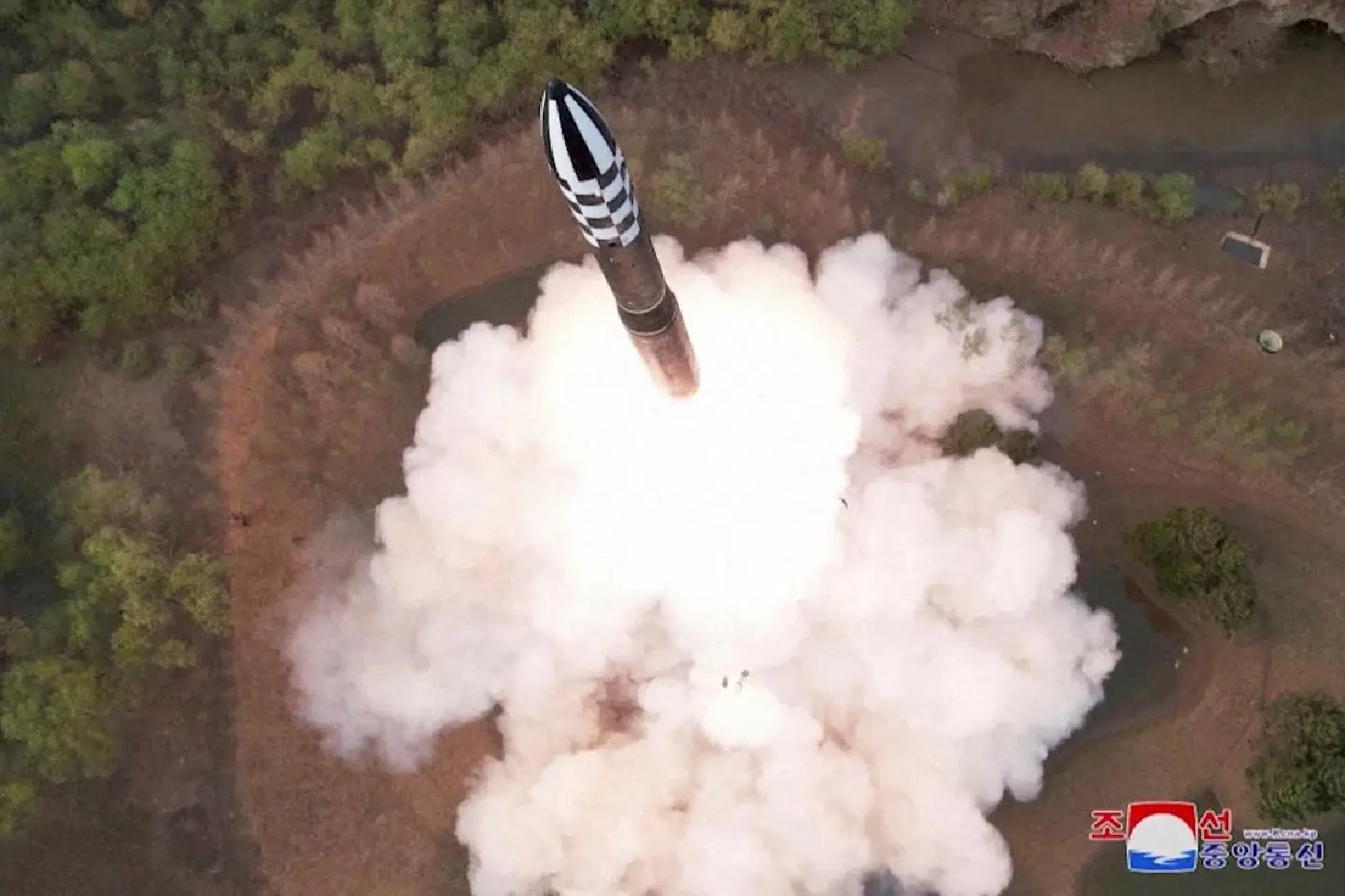 Japan, S. Korea eye radar link with US to detect N. Korean missiles