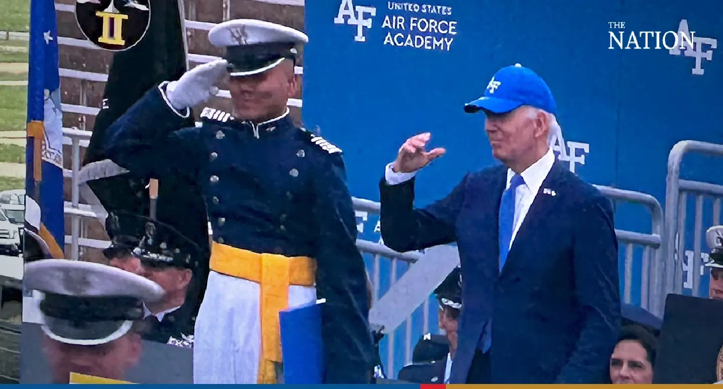 Thai pilot meets President Biden at graduation ceremony Thai pilot meets President Biden at graduation ceremony