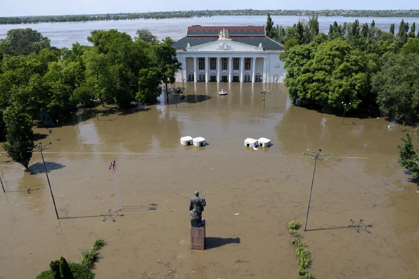 At UN, Ukraine, Russia blame each other for burst dam, US 'not certain' At UN, Ukraine, Russia blame each other for burst dam, US 'not certain'