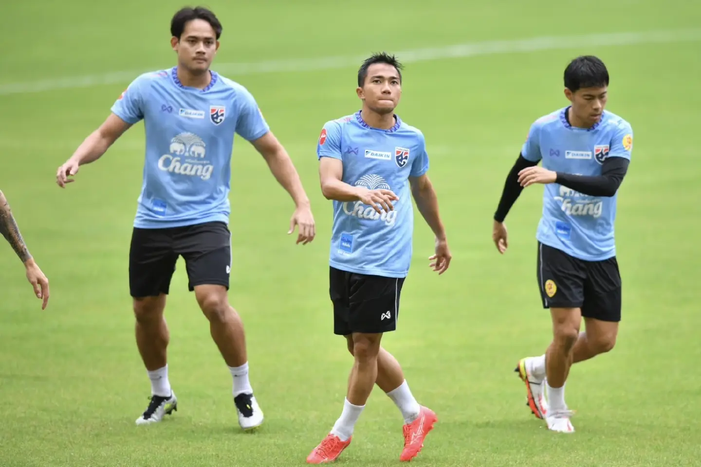 BG Pathum United complete signing of Chanathip Songkrasin