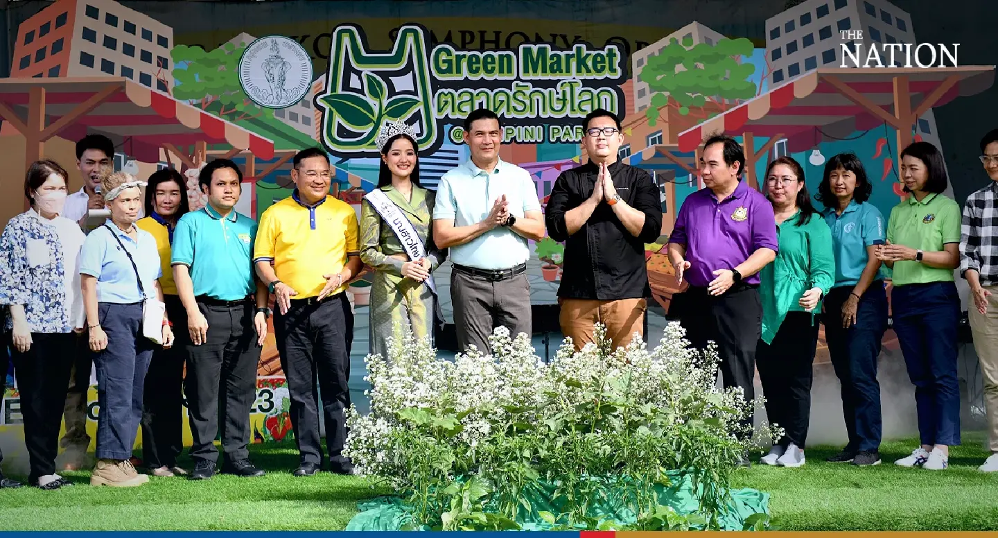 BMA takes aim at plastic waste with green market in Lumpini Park