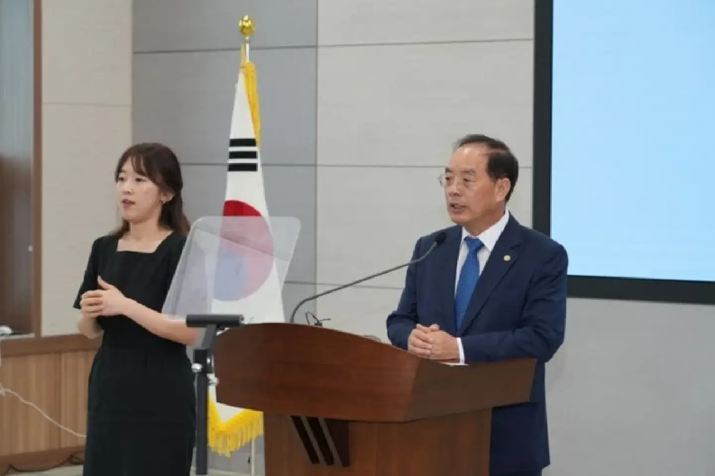 K-pop high school to open in South Korea’s Busan K-pop high school to open in South Korea’s Busan