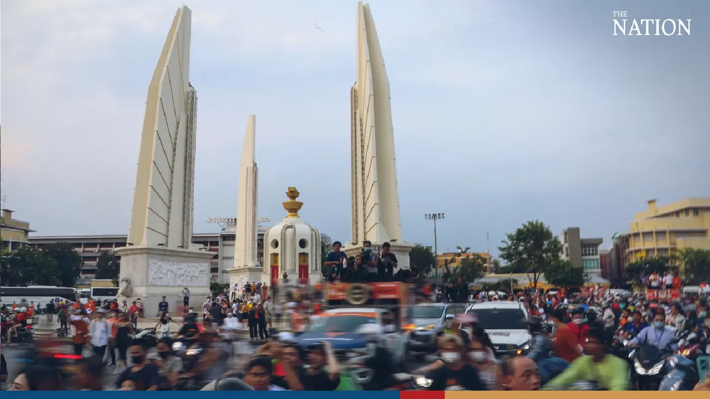 Avoid Democracy Monument, traffic police tell Bangkok motorists Avoid Democracy Monument, traffic police tell Bangkok motorists