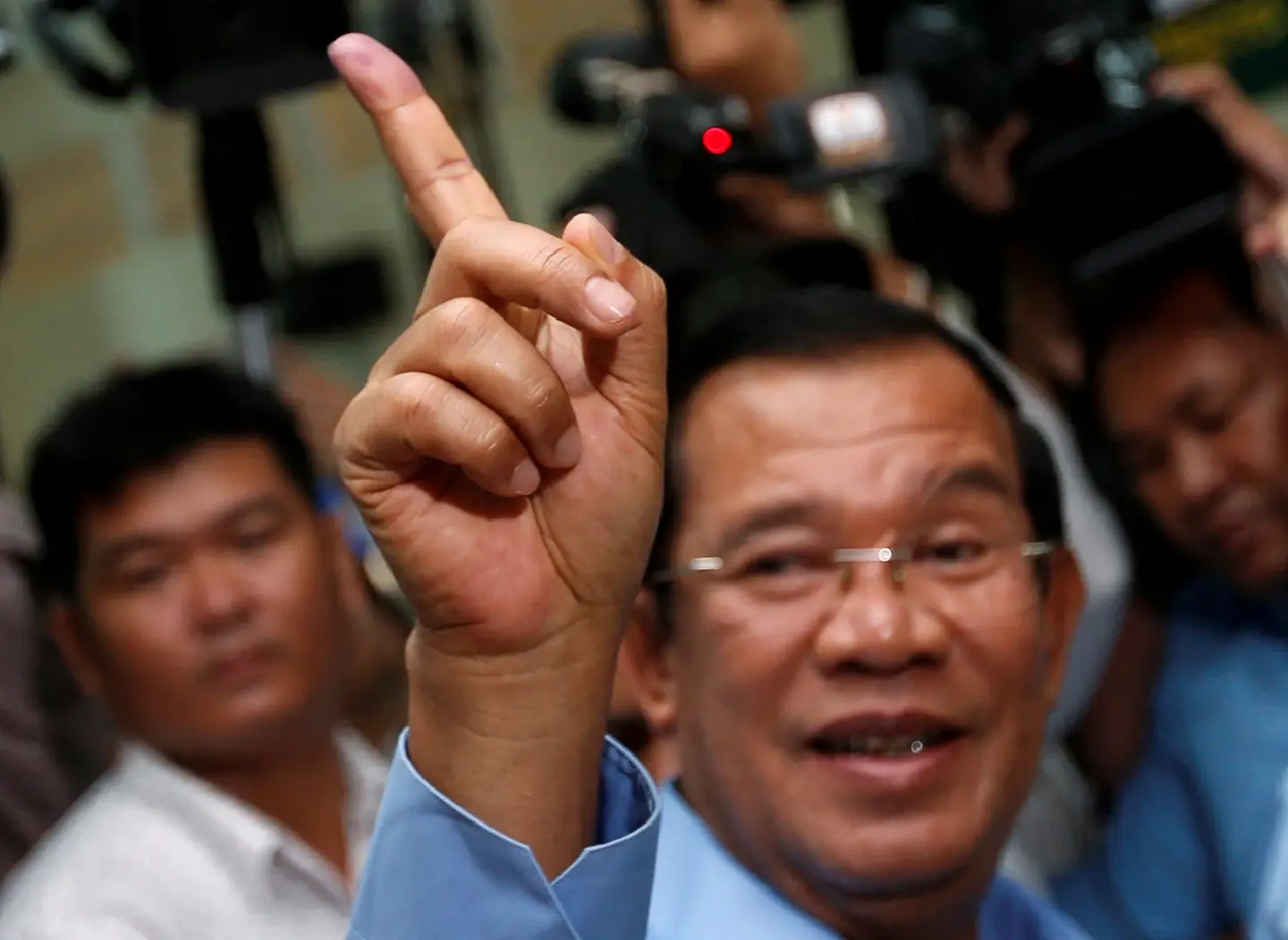 Cambodian PM warns off his opposition about coming to Thailand Cambodian PM warns off his opposition about coming to Thailand