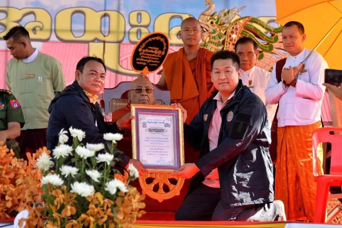 She Zhijiang proves dedication to charity amidst challenging times
