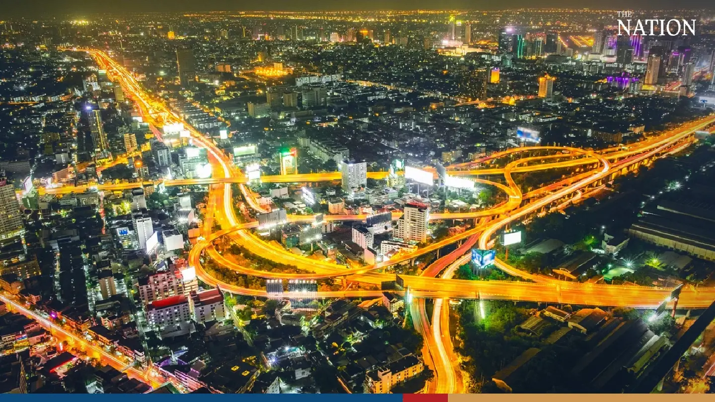 Bangkokians advised to avoid two protest areas on Friday Bangkokians advised to avoid two protest areas on Friday