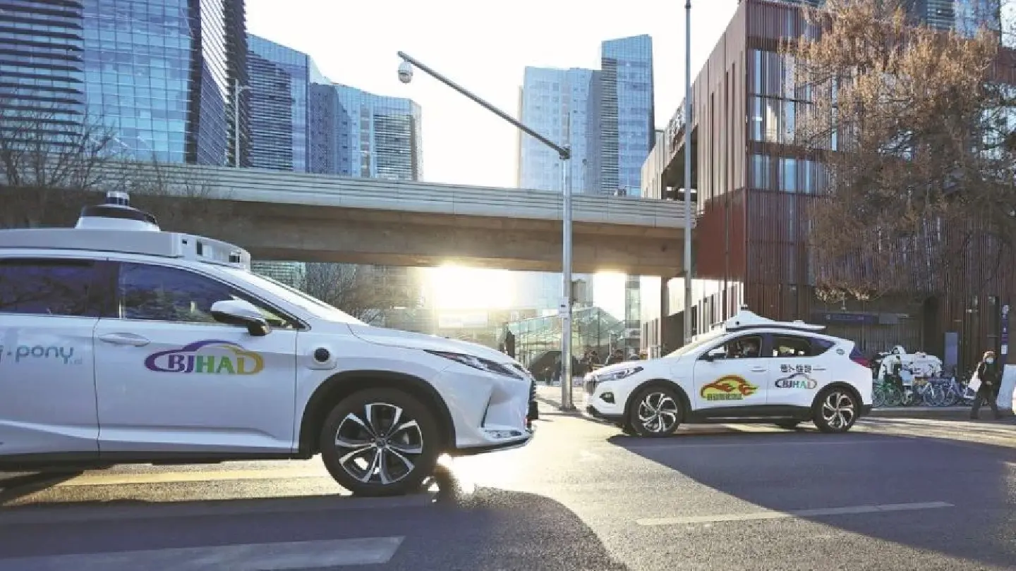 Driverless taxis to start paid service in Beijing Driverless taxis to start paid service in Beijing