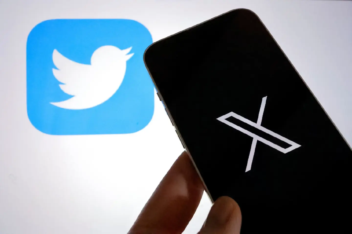 'Users are not going to love that' - Analysts comment on Twitter rebrand