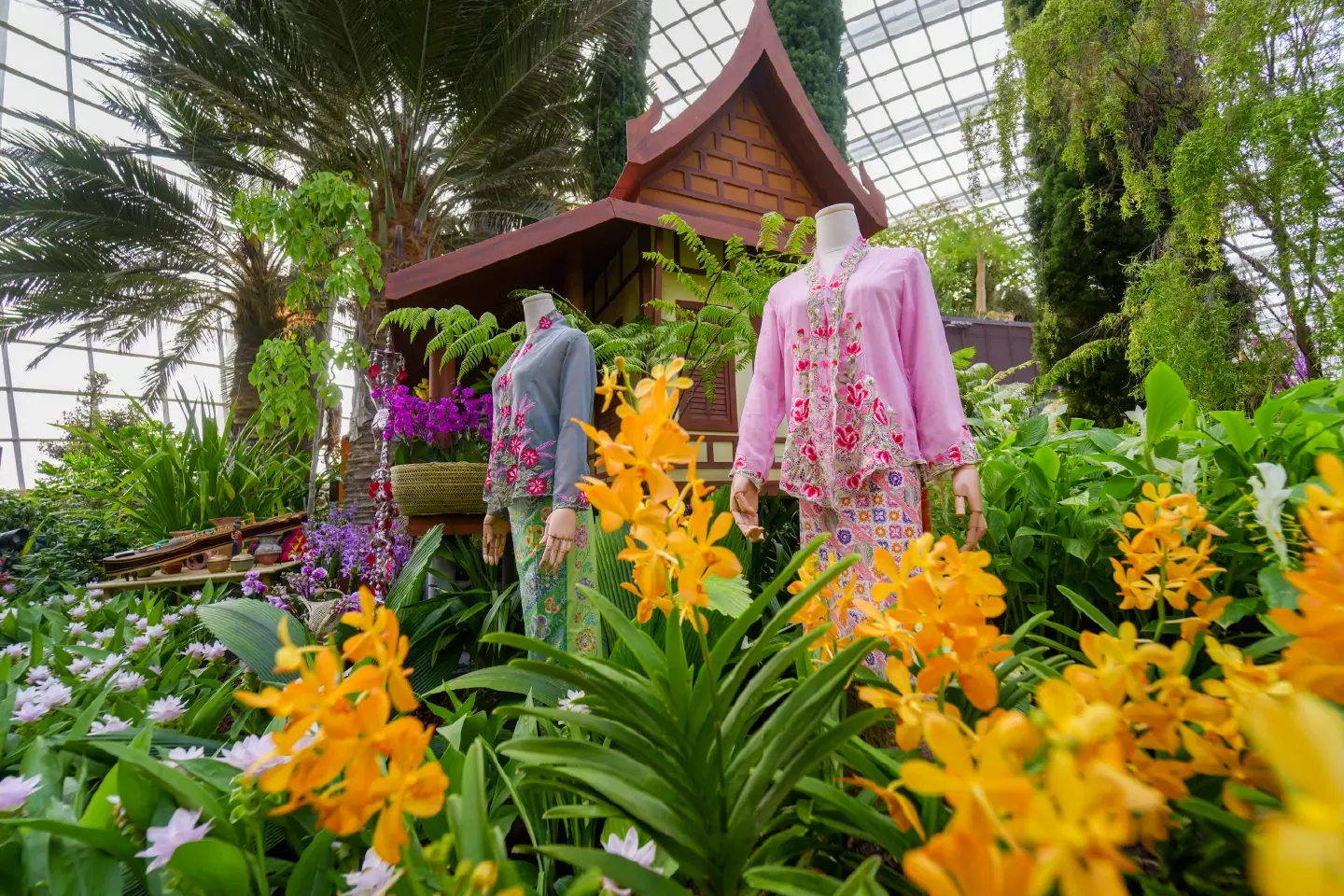 Asian countries of the joint Unesco kebaya bid  present orchid display at Singapore