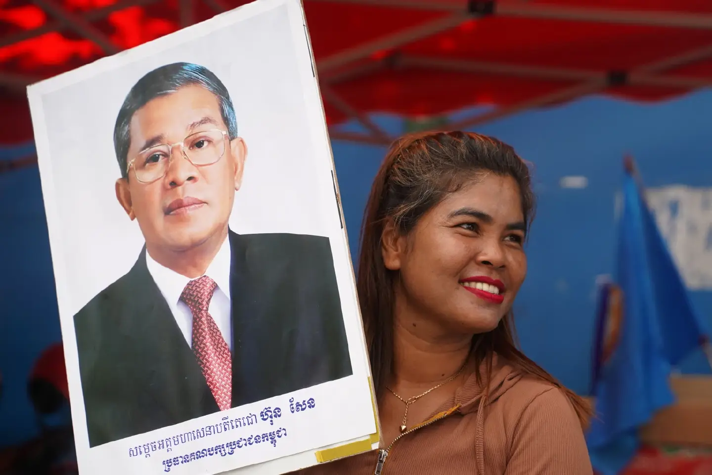 Hun Sen shares vision of future after sweeping election win