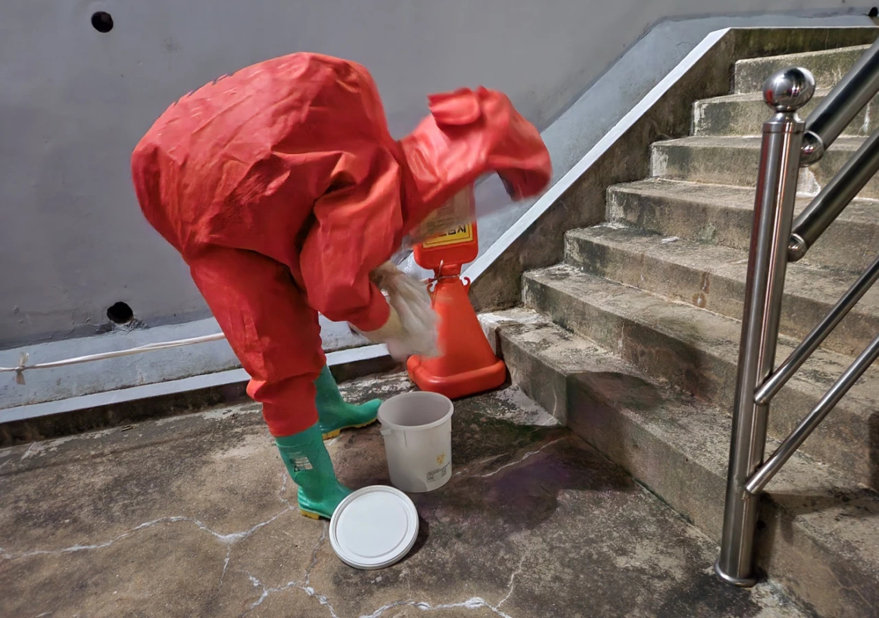 S Korean police investigating suspicious parcel after unknown gas detected