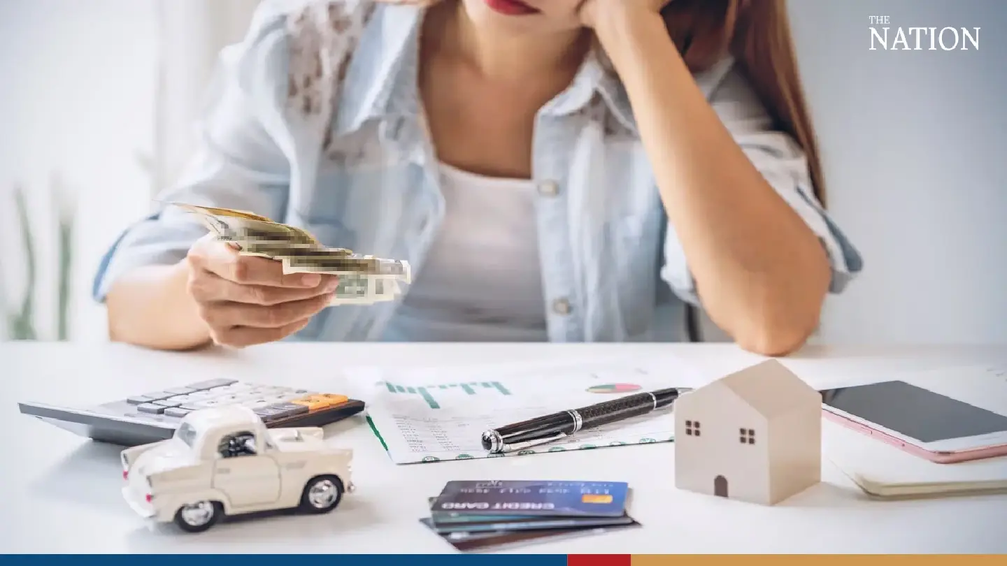 NPLs among households soar to 980 billion baht
