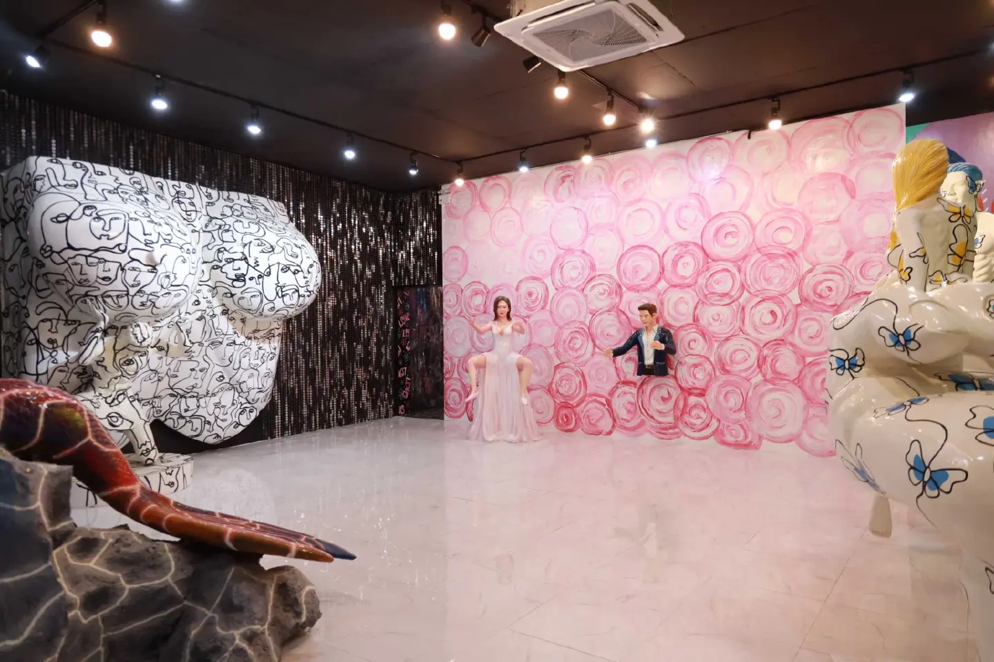 Love in Museum Pattaya’s Grand Opening at Bali Hai Pier Love in Museum Pattaya’s Grand Opening at Bali Hai Pier
