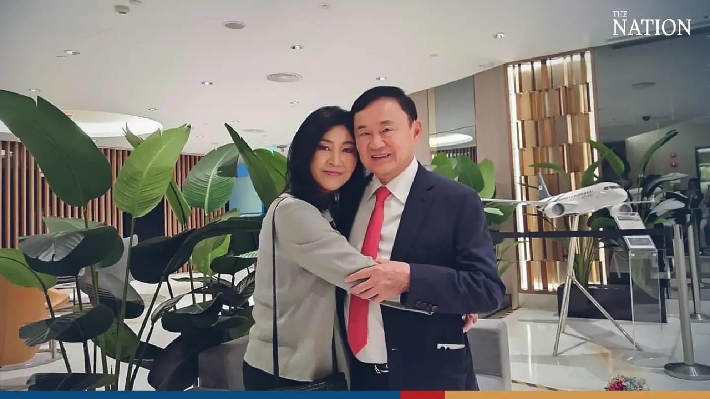 Yingluck wishes her older brother good luck Yingluck wishes her older brother good luck