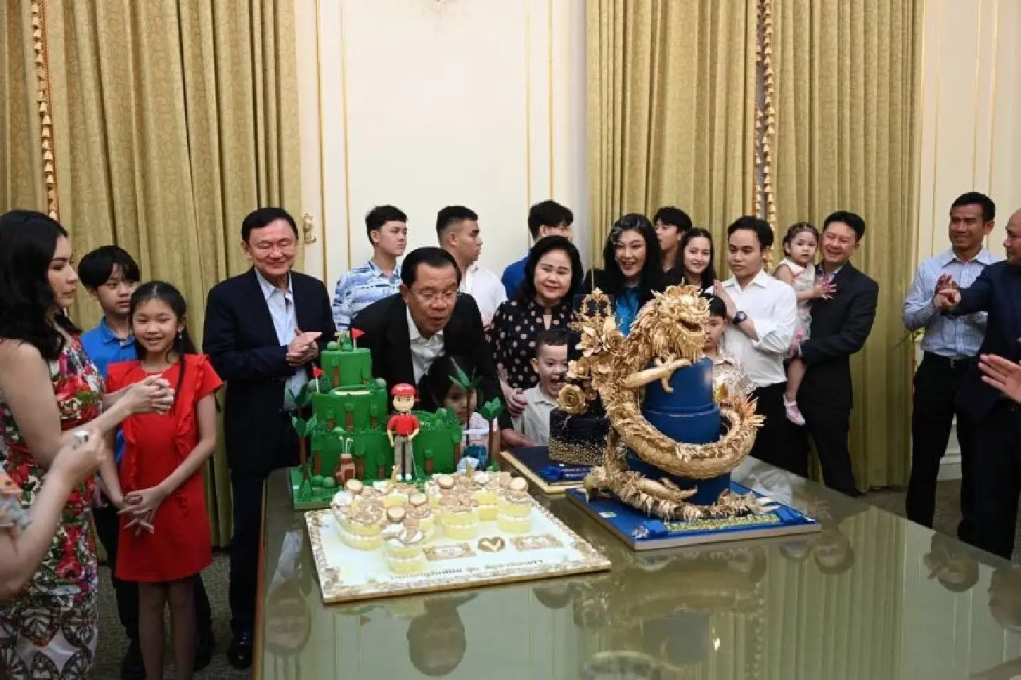 Former Thai Prime Ministers attend Hun Sen's 72nd birthday Former Thai Prime Ministers attend Hun Sen's 72nd birthday