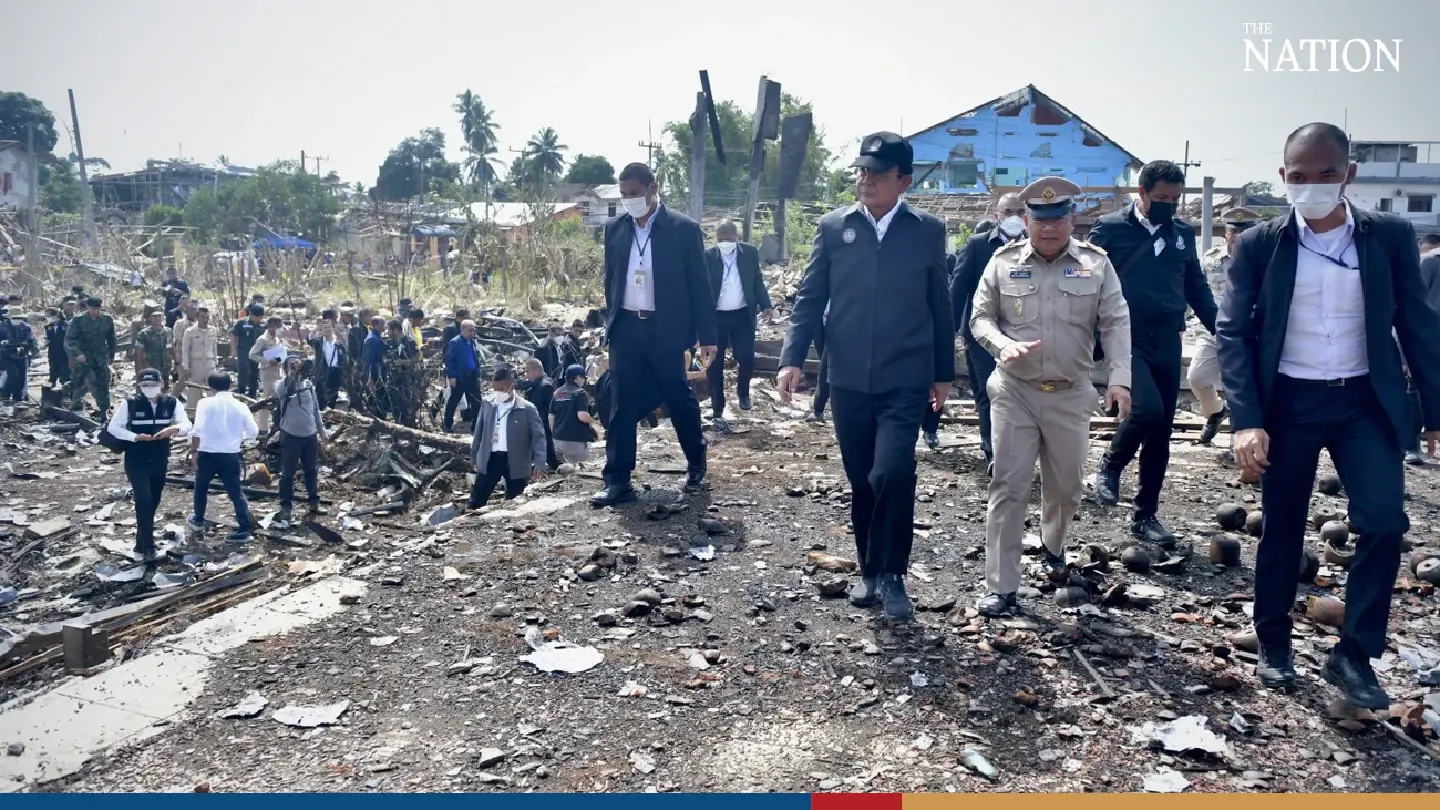 Prayut oversees situation after Narathiwat explosion