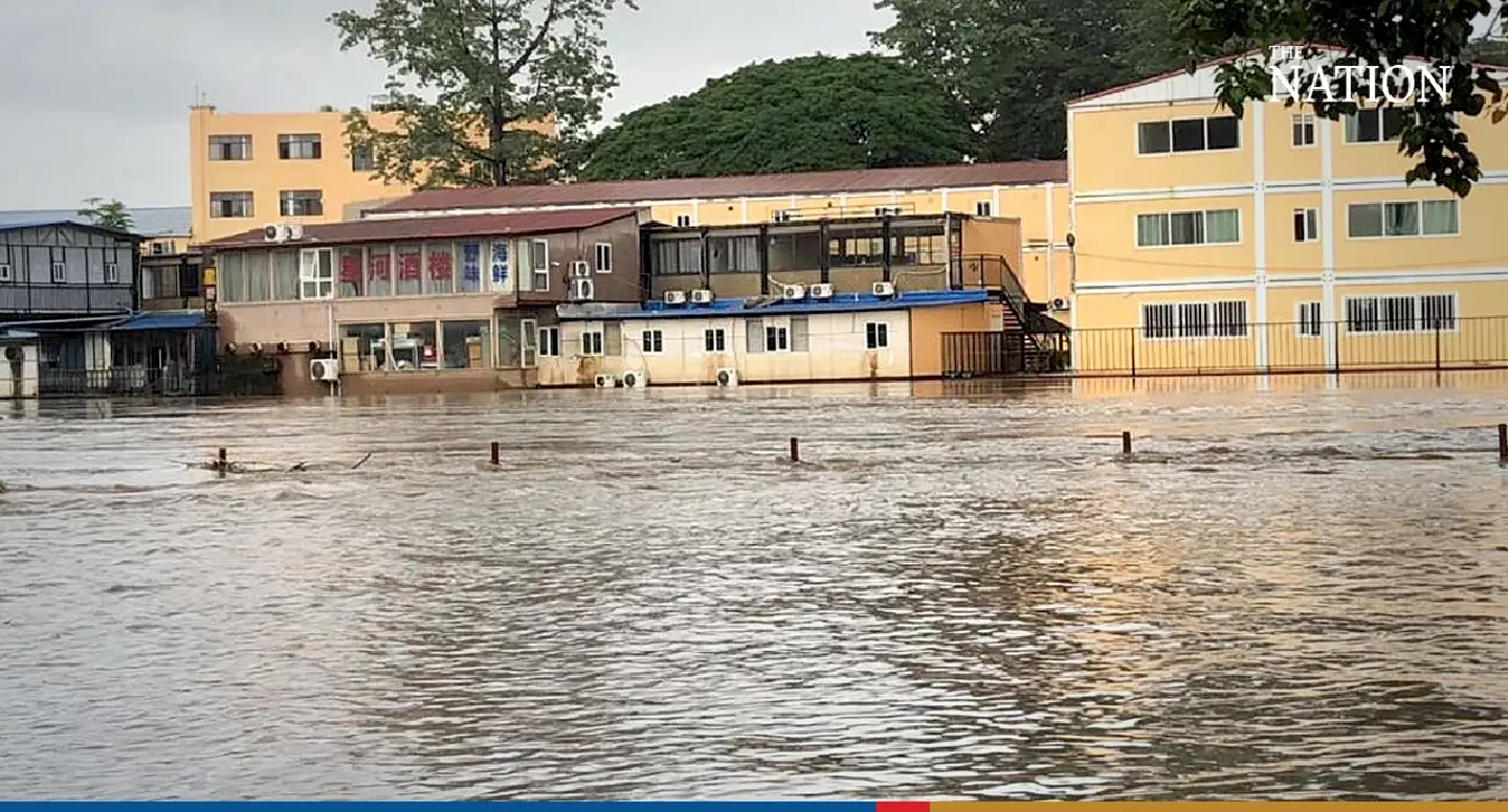 Rising Moei River water level forces residents to move to higher ground