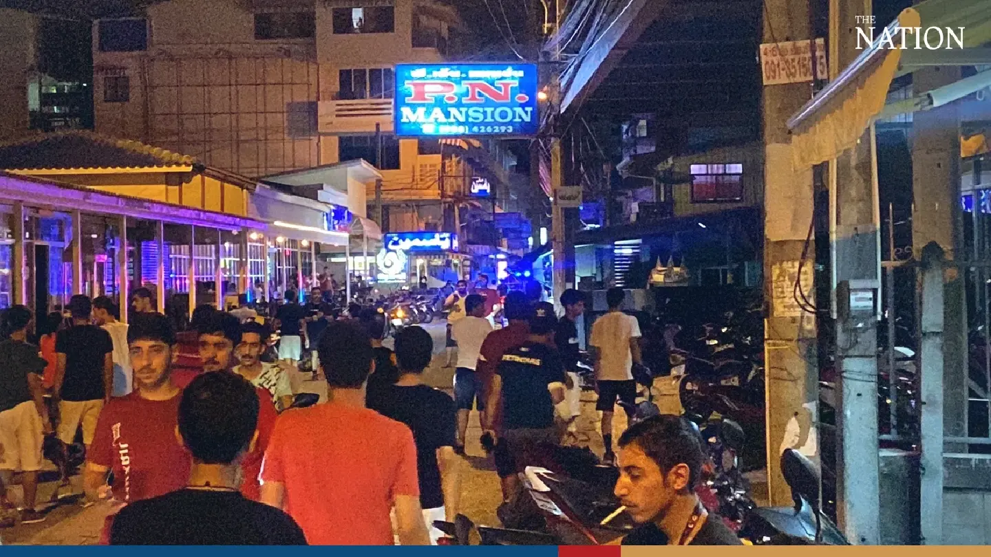 Arab bikers block rescuers from taking injured rider to Pattaya hospital