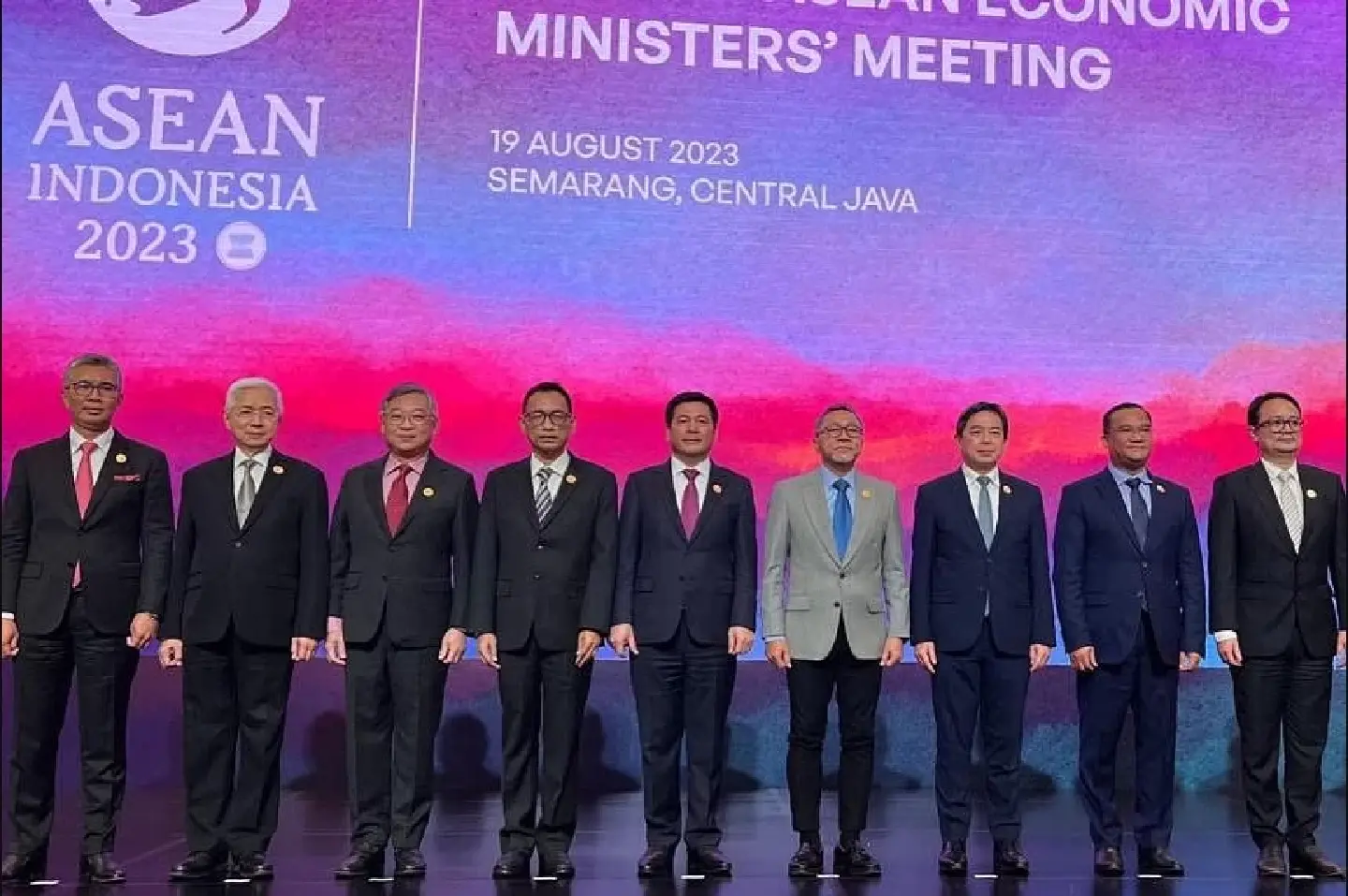 Asean countries to begin talks on $2.7 trillion digital economy pact by end-2023