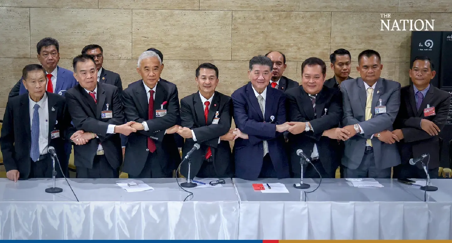 Pheu Thai adds six more parties to coalition, claims majority in House Pheu Thai adds six more parties to coalition, claims majority in House