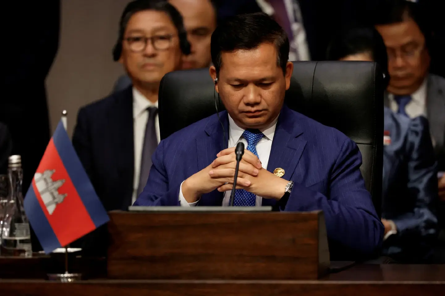Hun Sen praises Manet, ‘surprised’ by early success