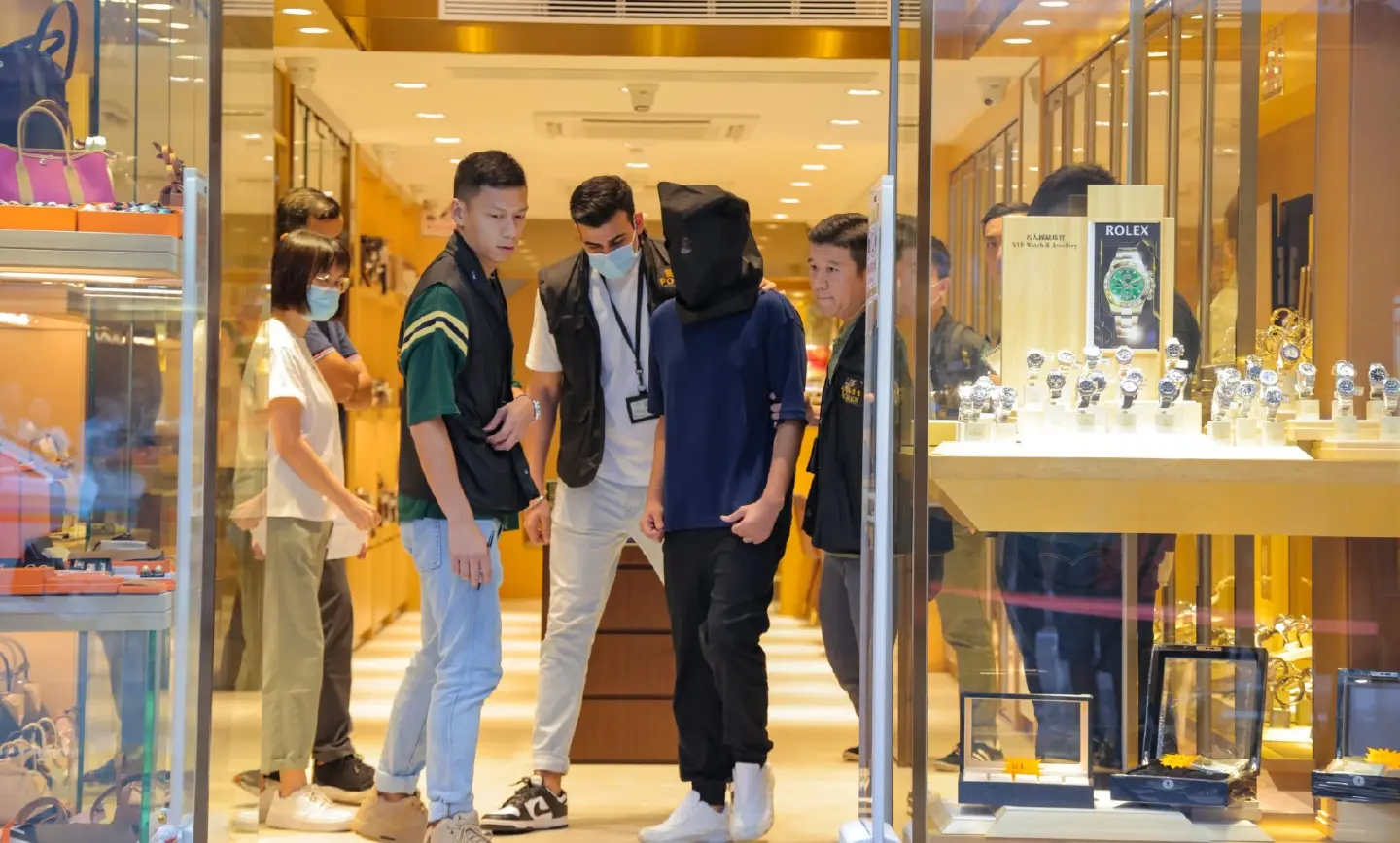 Armed robber arrested for luxury watch heist in Hong Kong is 10 years old Armed robber arrested for luxury watch heist in Hong Kong is 10 years old