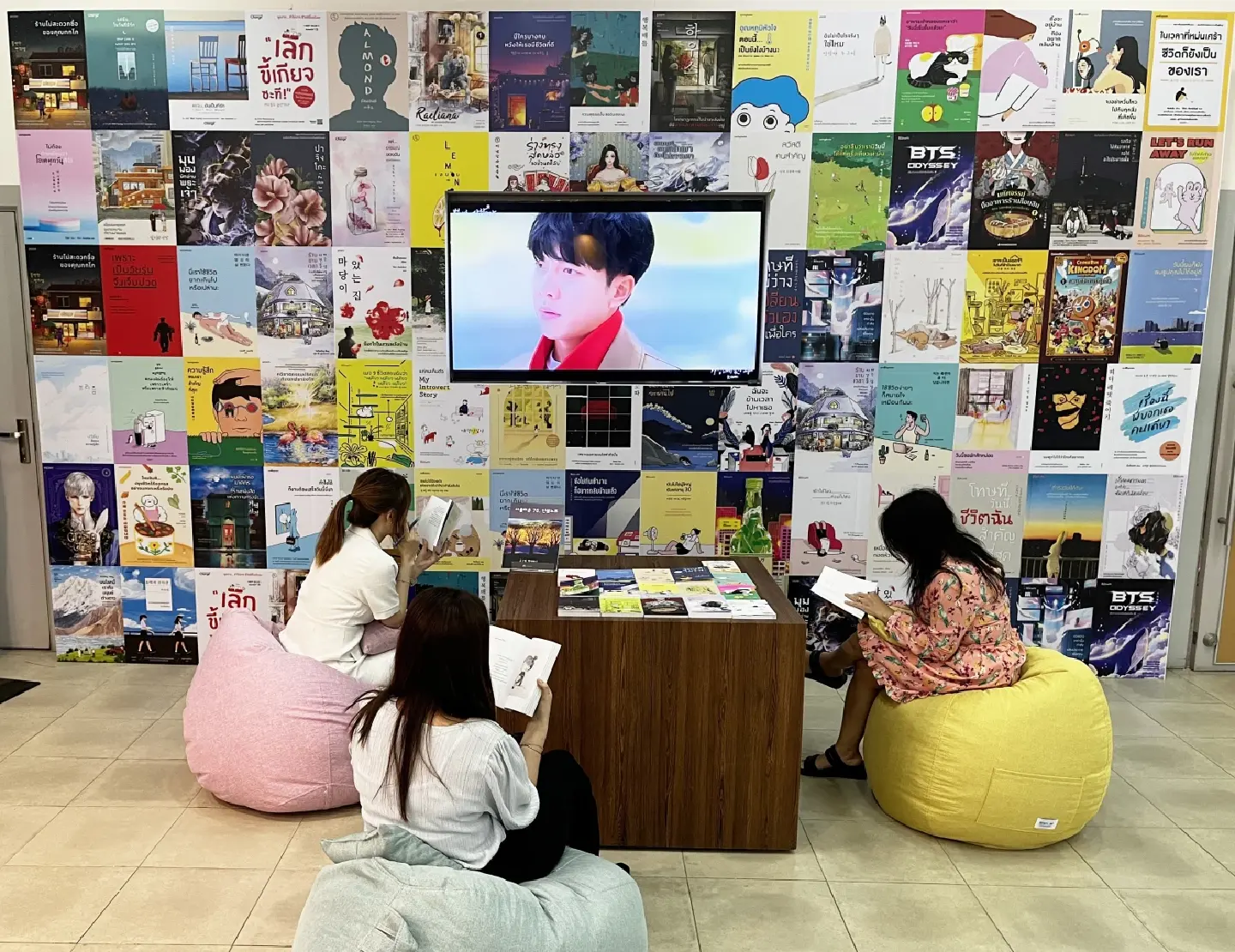 Korean Cultural Center hosts 'K-Book Exhibition' Korean Cultural Center hosts 'K-Book Exhibition'