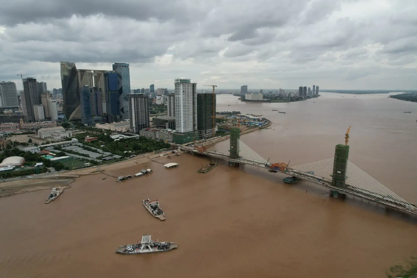 Cambodia’s GDP growth likely 5.3% this year, say ADB, AMRO
