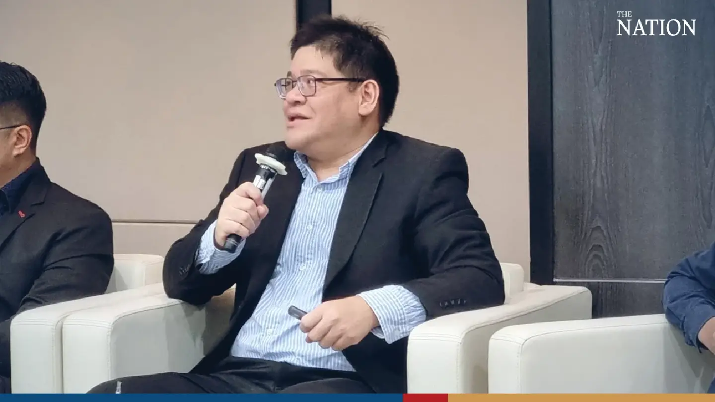 Academic warns of economic downside from government’s THB10,000 handout scheme