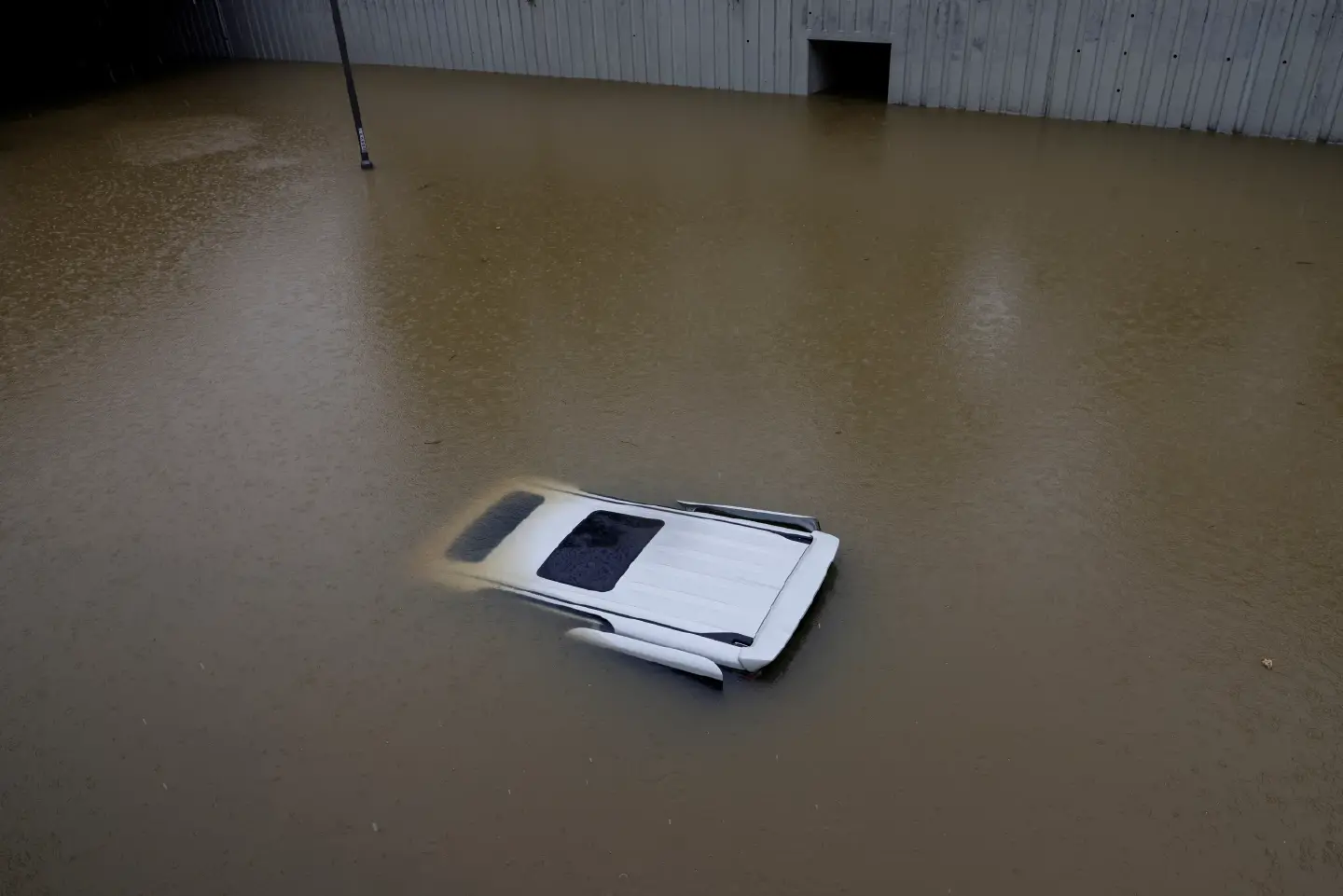 Hong Kong, Shenzhen deluged by heaviest rain on record