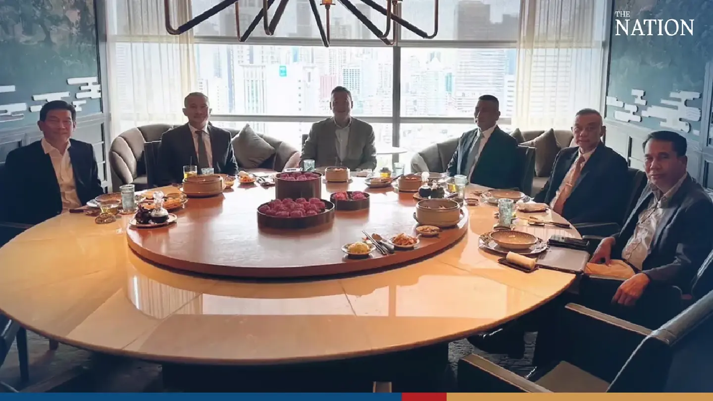 Thai PM hosts lunch for top brass to introduce new defence minister