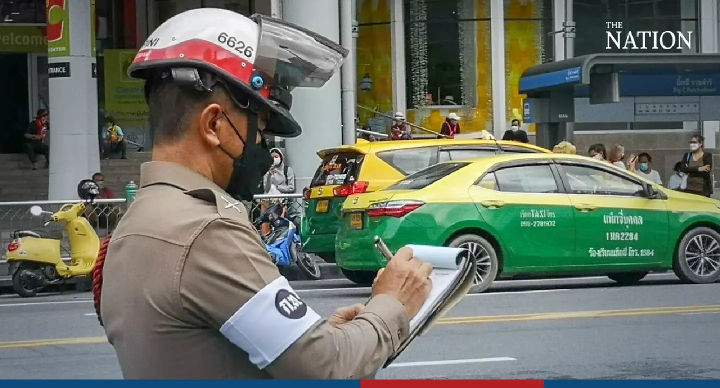 Poll finds most Thais lack confidence in the performance of police officers Poll finds most Thais lack confidence in the performance of police officers
