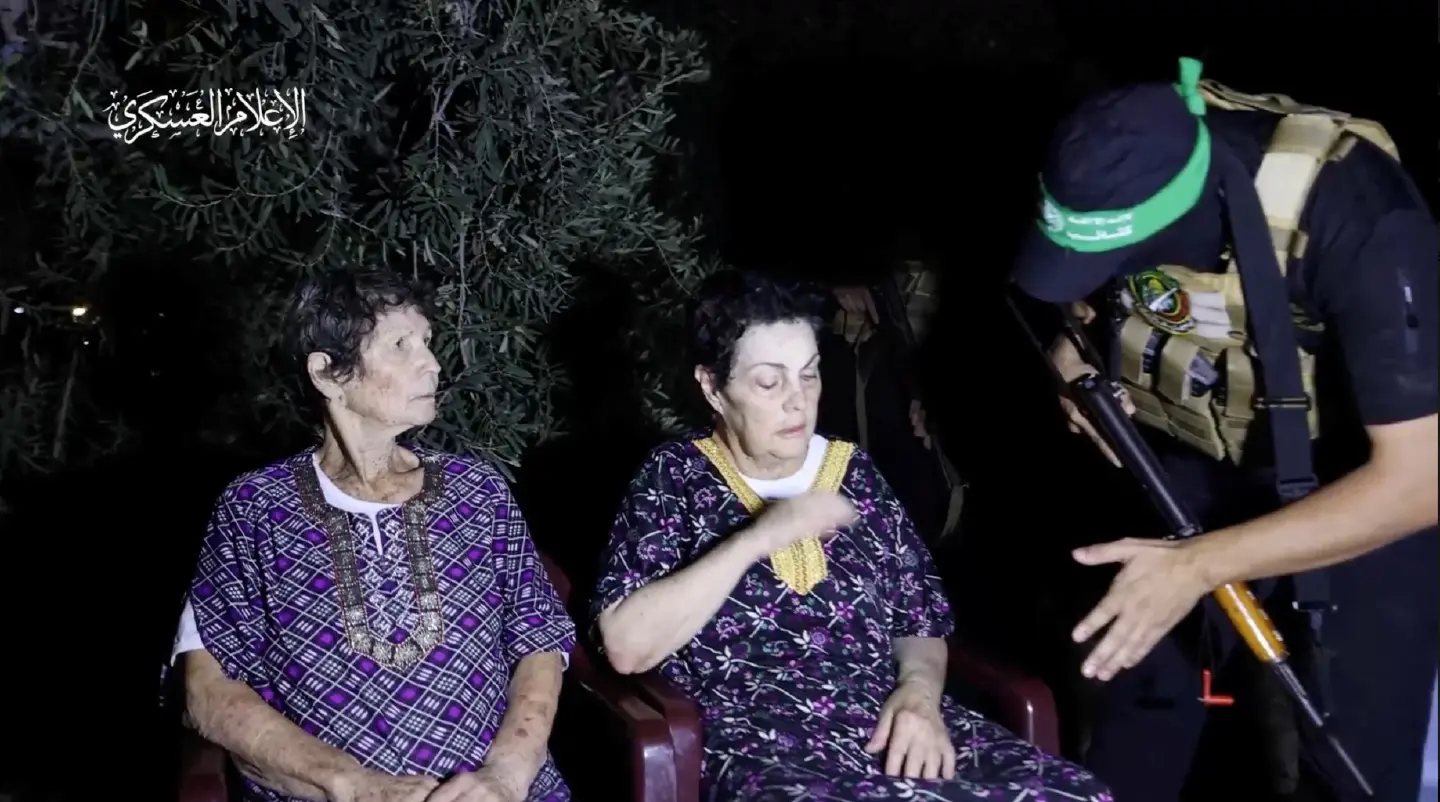 Hamas frees 2 Israeli women; US advises delaying ground war for captive talks Hamas frees 2 Israeli women; US advises delaying ground war for captive talks