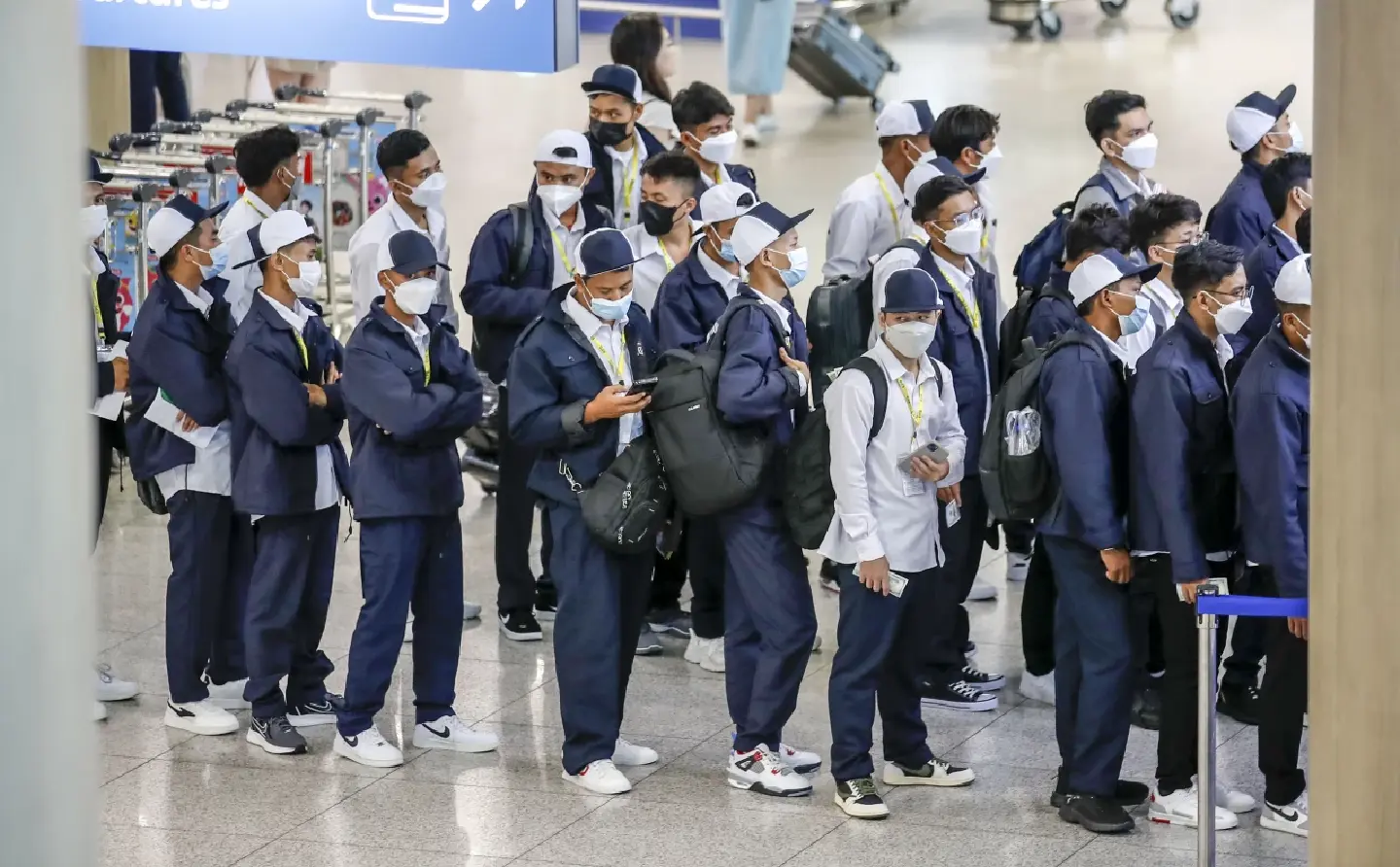 Over 40% of South Korean manufacturers say they need more foreign workers